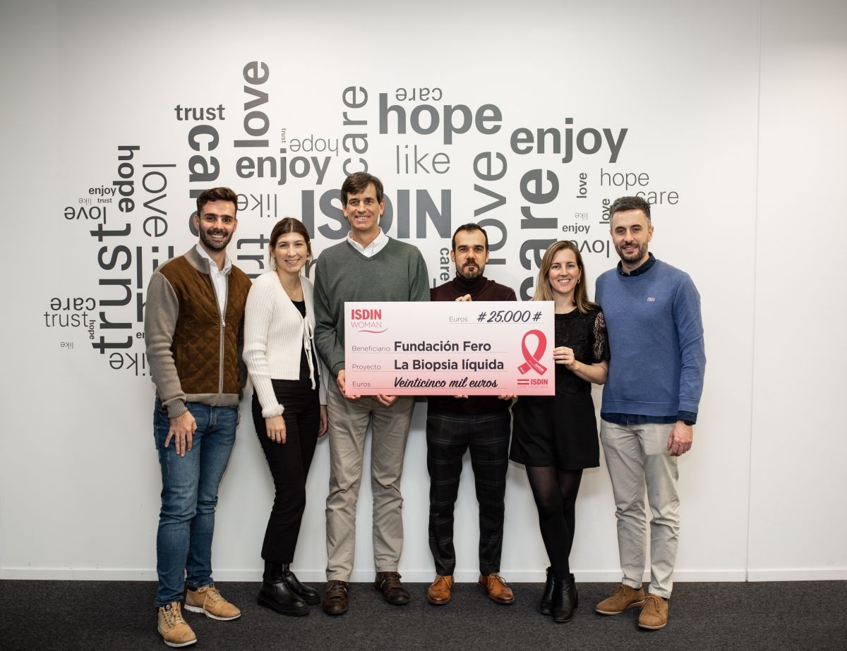 ISDIN dona 25.000 euros a la Fundación FERO con la campaña ‘Juntas contra el cáncer de mama’

