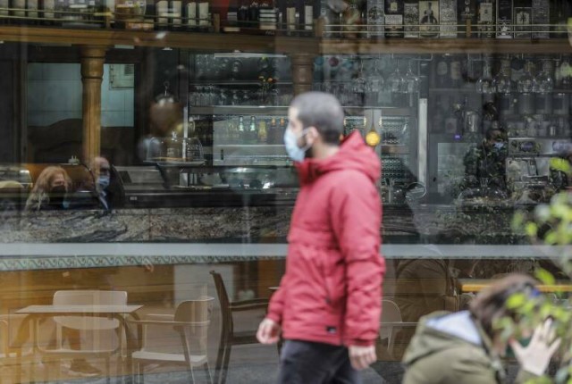 El Síndic insiste en falta de supervisión del Consell en ayudas por la covid: ahora, con el Plan Resistir Plus