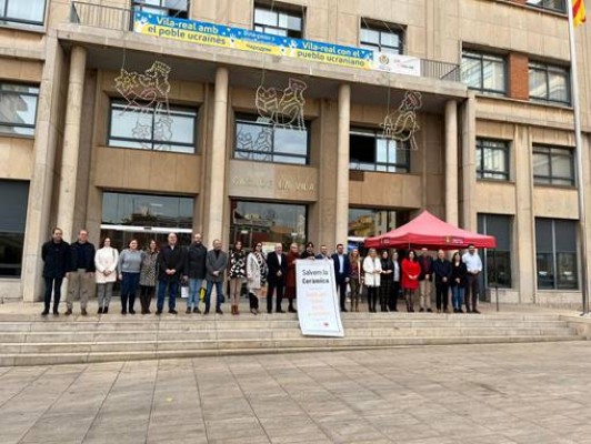 Casabó alerta del peligro que supone la crisis de la cerámica para Vila-real y urge ayudas al Gobierno
