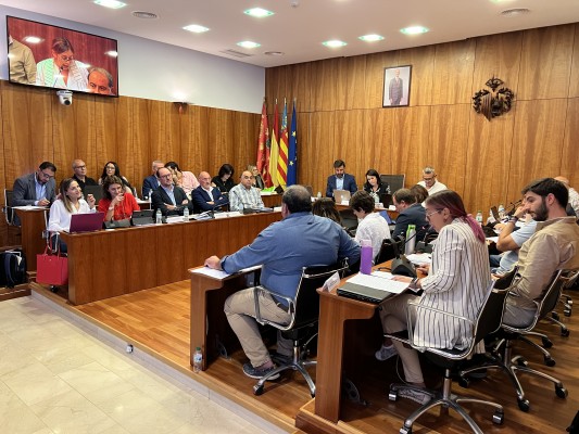 Orihuela convoca un pleno urgente mañana para evitar perder una ayuda europea de 4 millones