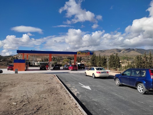 Plenoil abre una nueva gasolinera 'low cost' en Caravaca de la Cruz

