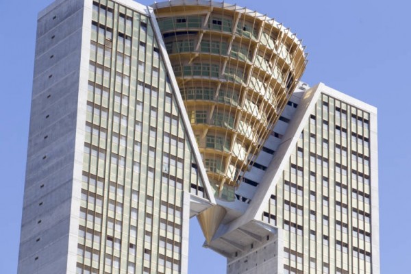  Una comunidad rica en destarifos arquitectónicos

