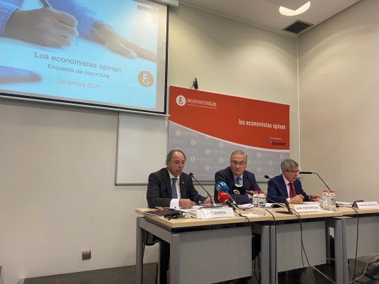 Los economistas de la Comunitat empeoran sus previsiones por la inflación