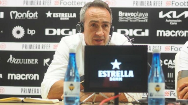 Los números negativos y la pérdida del liderato agotaron el crédito de Torrecilla en el CD Castellón