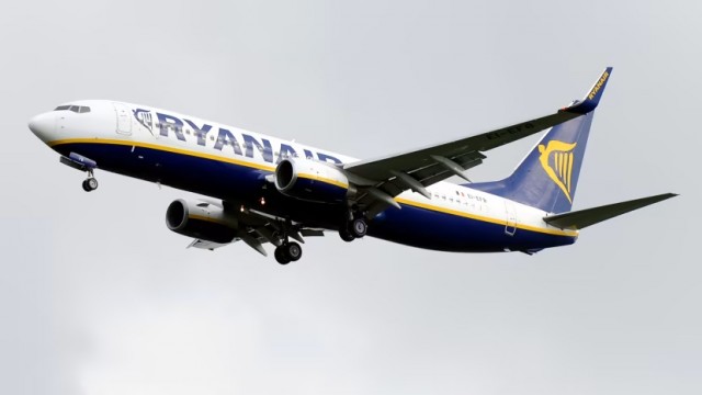 Ryanair recupera su ruta entre València y Belfast para este verano