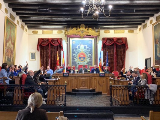 Unidad en Elche para defender la parada del AVE, aunque el PP advierte que el Avant puede afectar al Cercanías