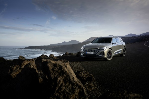 Audi Q8 e-tron y Audi Q8 Sportback e-tron: potencia de carga