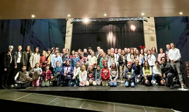La Escola de Música d'Orpesa se sumerge en las fiestas navideñas con su tradicional audición
