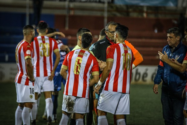 Todos vieron gol menos el que tenía que hacerlo