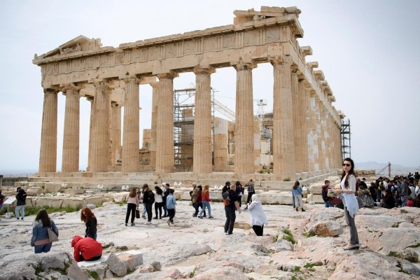 El Papa devolverá a Grecia tres fragmentos del Partenón de Atenas