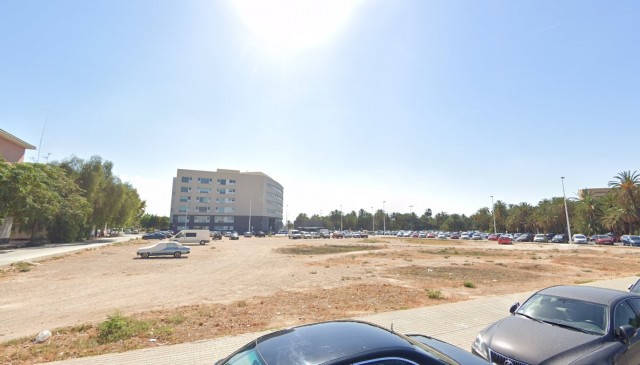 Vivienda encarga el proyecto de 70 pisos sociales en Los Palmerales de Elche: una 'puerta urbana' al palmeral