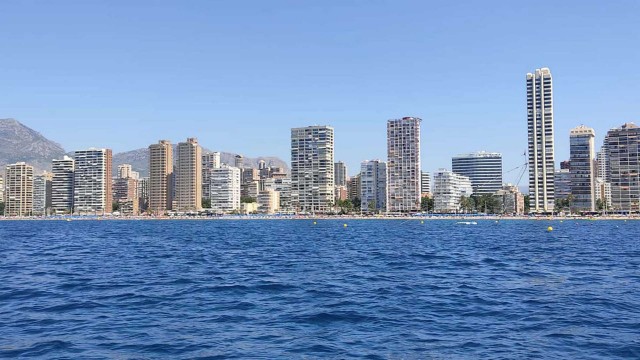 Benidorm adjudica la instalación del sistema inteligente de análisis de datos para sus zonas turísticas