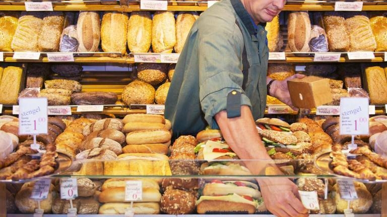 El 100 % de las empresas solicitantes recibirá la ayuda de 300 euros en València
