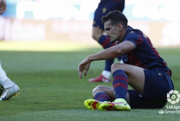 Apelación desestima el recurso del Levante y confirma sanción a Álex Muñoz
