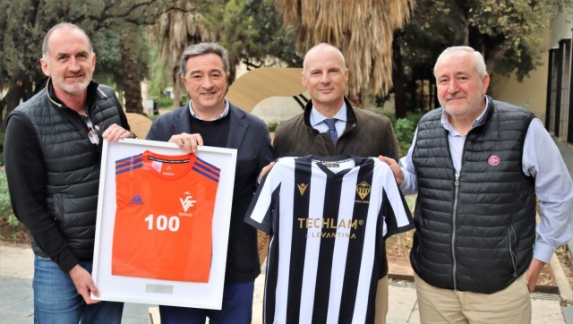 El Castellón visita la Federación Valenciana y proyecta un encuentro con el presidente de la RFEF