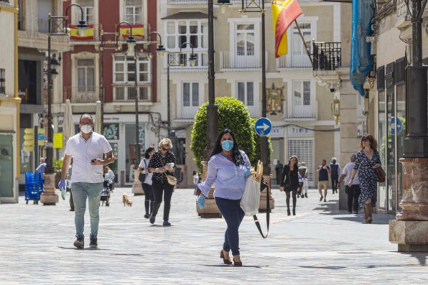 El PIB de la Región crecerá un 0,7% en 2023, el tercer menor incremento por comunidades 