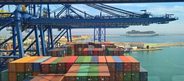 Las exportaciones de la Comunitat Valenciana crecen un 24,6% hasta octubre, con 32.871 millones