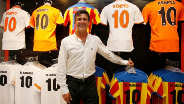 El hijo de Peter Lim debería volver a fichar a Mario Kempes