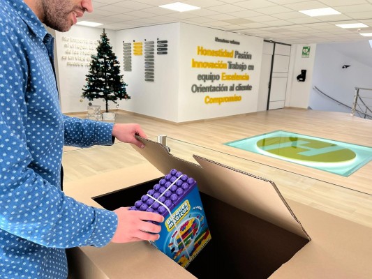 Hefame apuesta por una Navidad solidaria con el reto '500 juguetes para 500 niños'