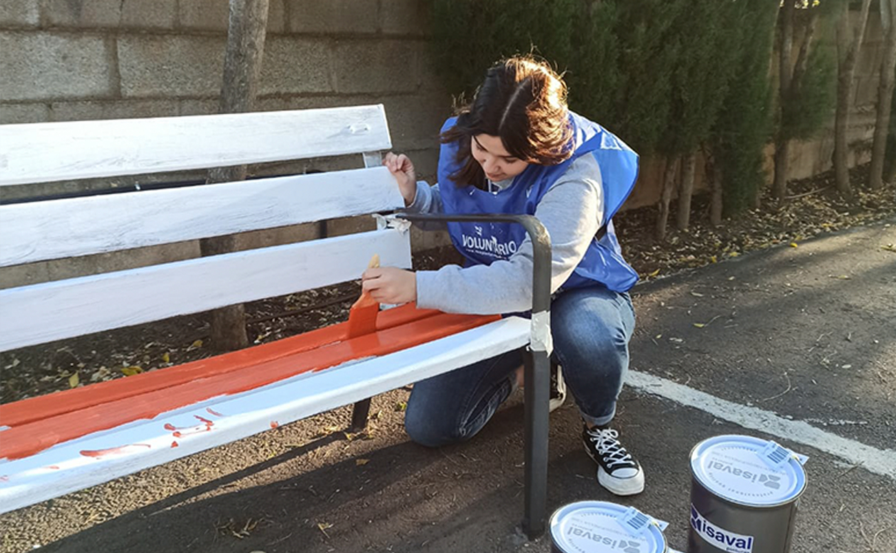 'Pinta tu cole' llena de color los centros  educativos de ayuda a la infancia en Castellón 

