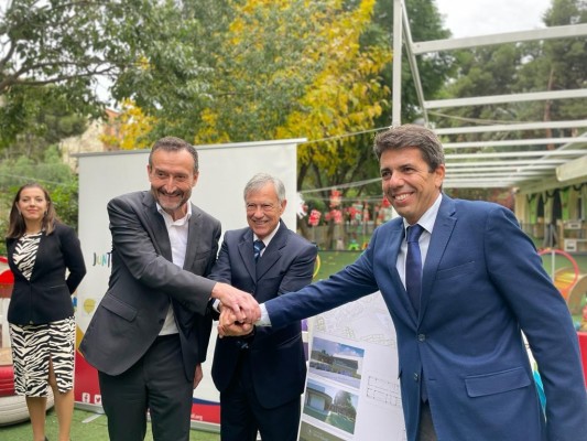 El suelo del Palacio congresual de Elche, 'al caer', mientras que la Diputación impulsará en días la sede cultural
