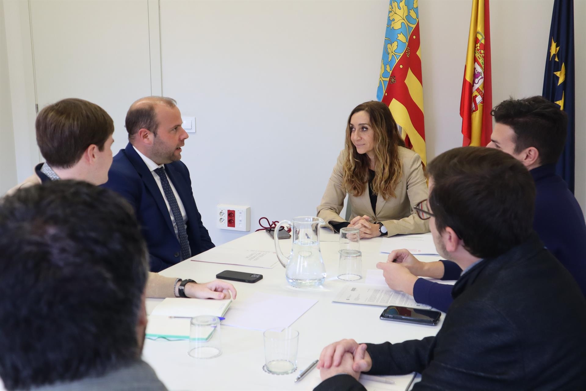 La Comunitat y Baleares piden al Gobierno y a la UE que se impliquen en la protección del Mediterráneo