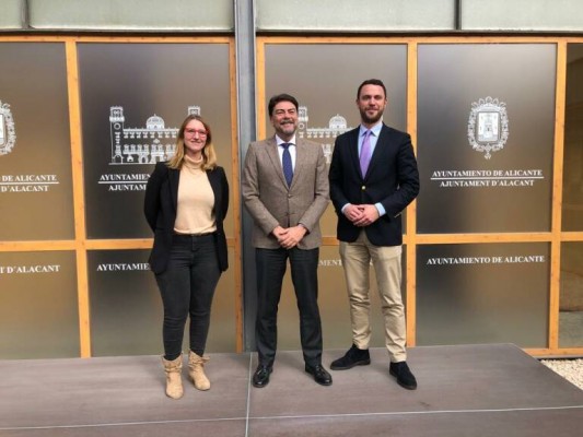 'Alicante Futura' y la Fundación Friedrich Naumann reúnen este jueves a 150 mujeres tecnológas
