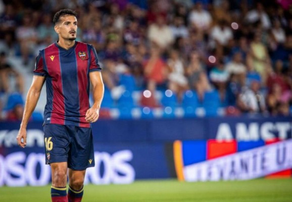 Un partido de sanción a Álex Muñoz

