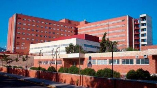 La farmacia hospitalaria de la Arrixaca recibe un premio por su elaboración de medicamentos de terapia avanzada