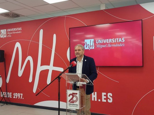 La UMH estudia solicitar la paralización cautelar de la puesta en marcha de Medicina en la UA 