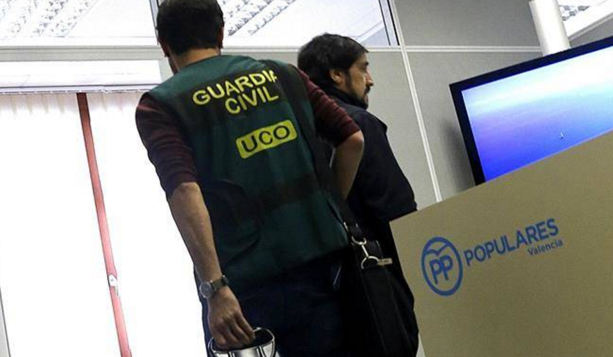 Registro en la sede del PP de Valencia el pasado mes de enero. Foto: EFE - 