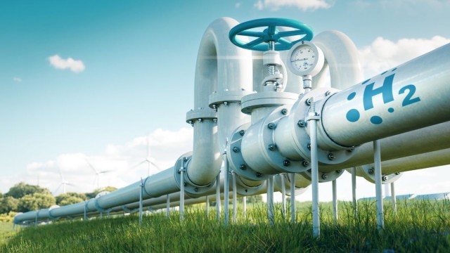 Cepsa, CIP y Maersk impulsarán el despegue del hidrógeno verde en España en 2023 con tres megaproyectos
