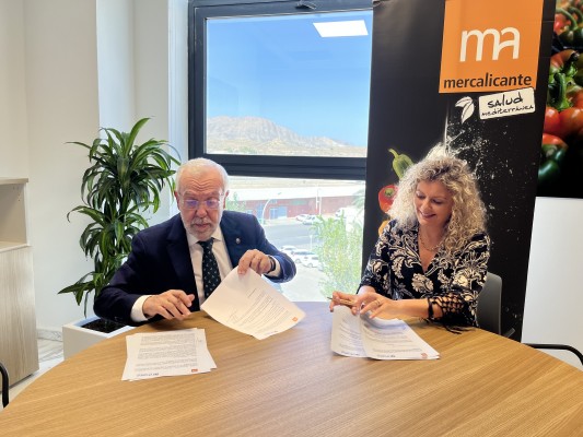 Mercalicante y Fetrama firman un acuerdo para potenciar la formación en transporte y logística
