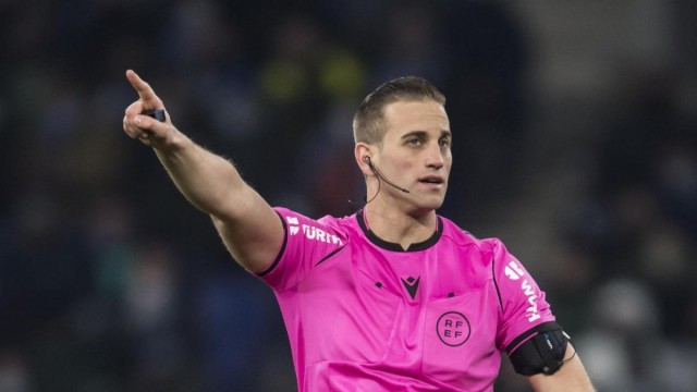 Alberola Rojas volverá a arbitrar en LaLiga tras 4 meses de baja