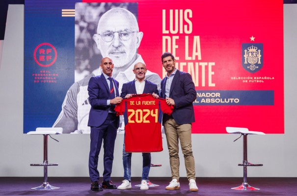  Luis de la Fuente: 
