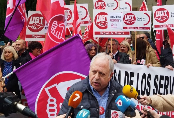 Los sindicatos mantienen la amenaza de huelga de funcionarios en la Región mientras comienzan las protestas