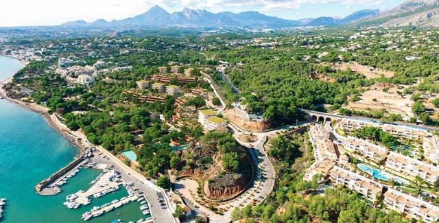 Rover solicita la concesión del puerto La Galera de Altea junto a su proyecto de resort de Portosenso