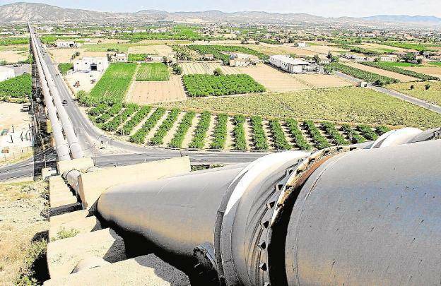 Un informe jurídico del Consell insta al Gobierno a respetar el acuerdo que garantiza el Tajo-Segura