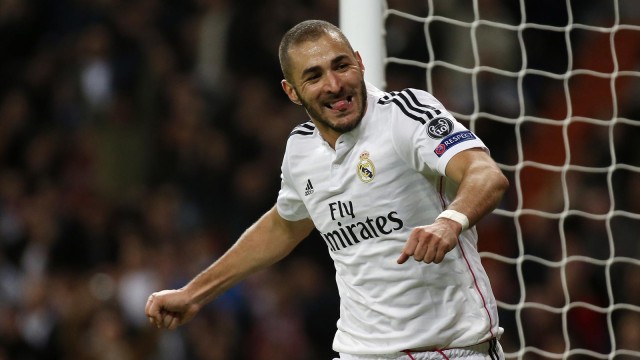Benzema llega a Madrid, acude a Valdebebas y habla con Florentino Pérez