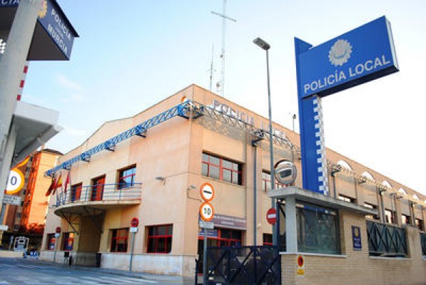 Aprobado el proyecto para reparar la cubierta de la Comisaría Central de Policía Local del Infante