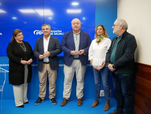 El PP clama por la infrafinanciación del Mar Menor en los PGE: 