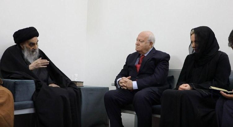 Miguel Ángel Moratinos y Jeanine Hennis-Plasschaert en la audiencia con el Gran Ayatolá Ali al-Sistani.   - 
