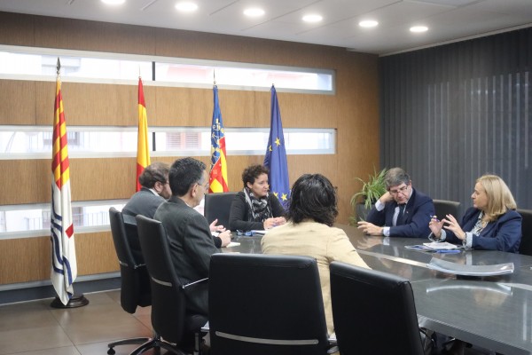 Onda se reúne con la FUE-UJI para fomentar sinergias en el campo de la innovación