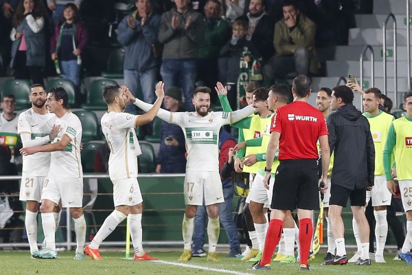 Un Elche con otro aire