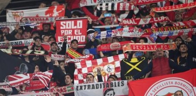 El Sevilla, sancionado por comportamiento racista de sus seguidores