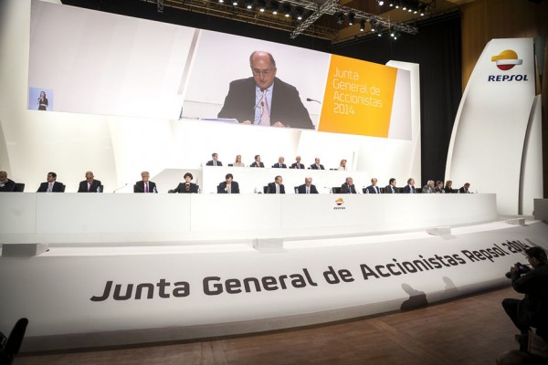 Repsol abonará a sus accionistas 0,35 euros brutos por acción