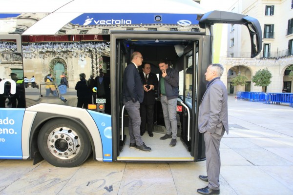 Alicante acelera para incorporar 23 buses eléctricos e insta al Consell a actualizar la concesión del TAM