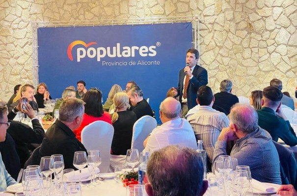 El PP recupera sensaciones de victoria, pero Mazón incide en la unión del voto para gobernar