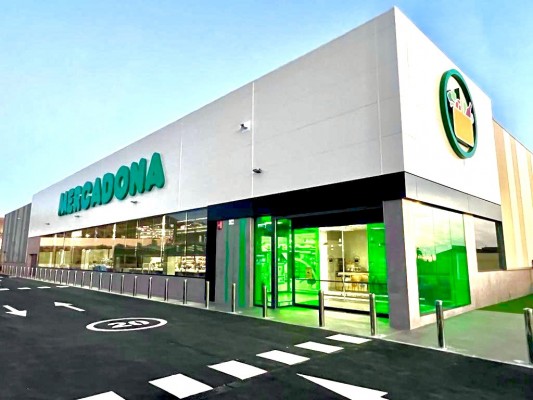 Mercadona abre su nuevo supermercado en Puerto Lumbreras: 50 empleados y 4 millones de inversión