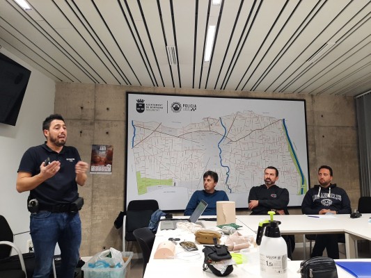 La Policía de Burriana refuerza la formación en atestados y control de hemorragias graves
